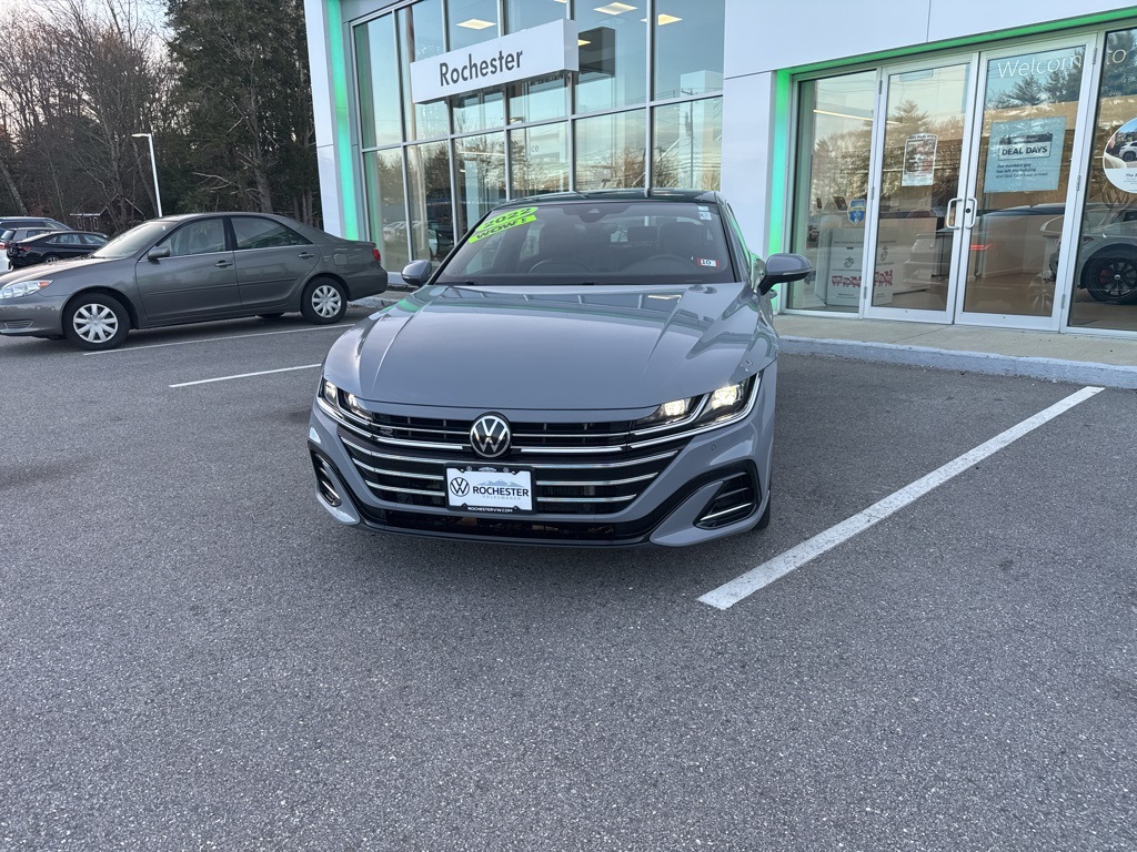 2022 Volkswagen Arteon SEL R-Line's photo