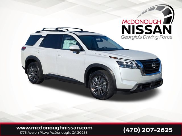 2025 Nissan Pathfinder SV's photo