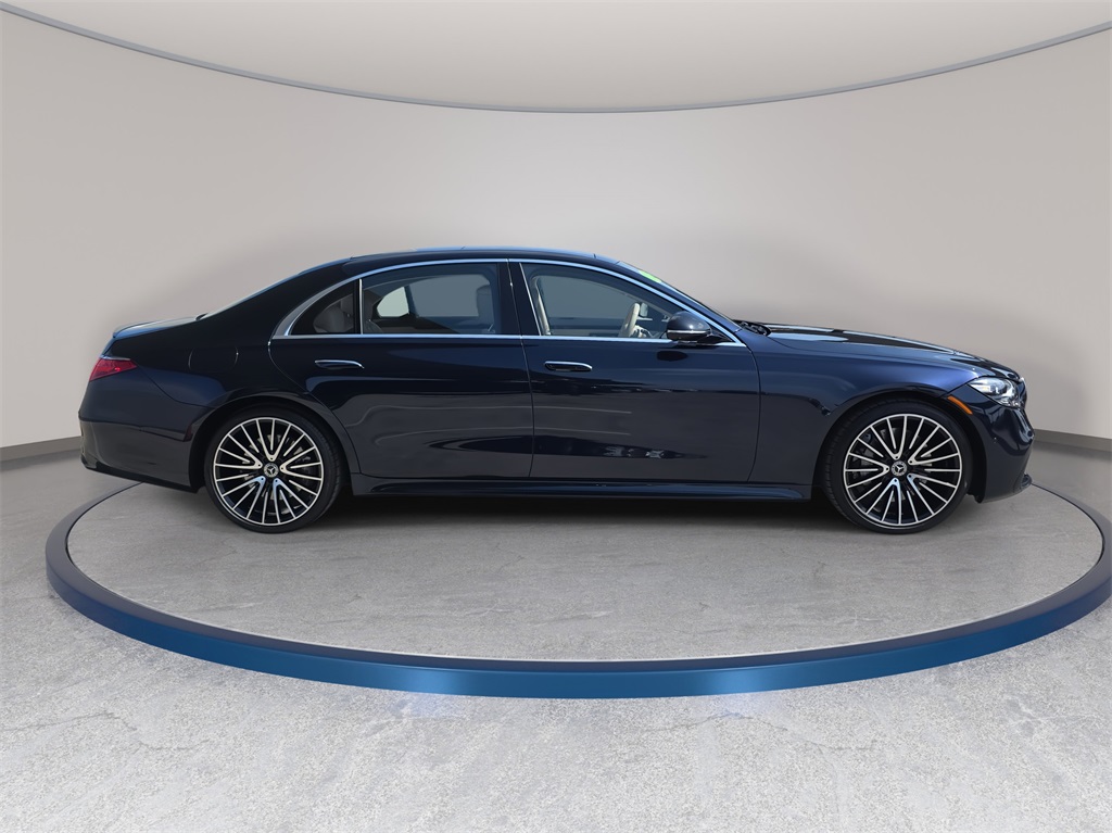 2022 Mercedes Benz S 450 580 4MATIC photo 2