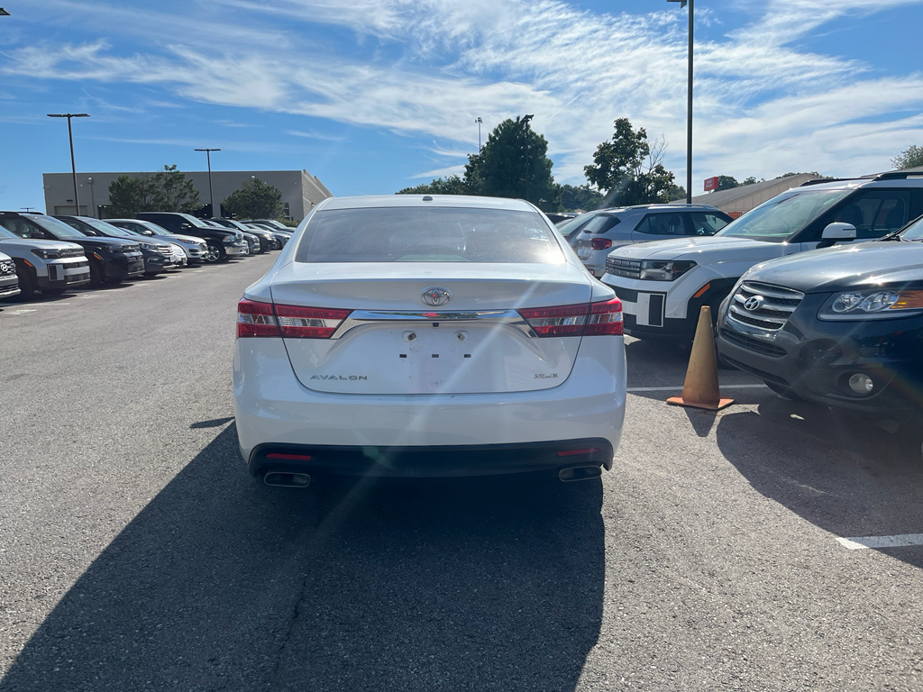 2015 Toyota Avalon XLE photo 4