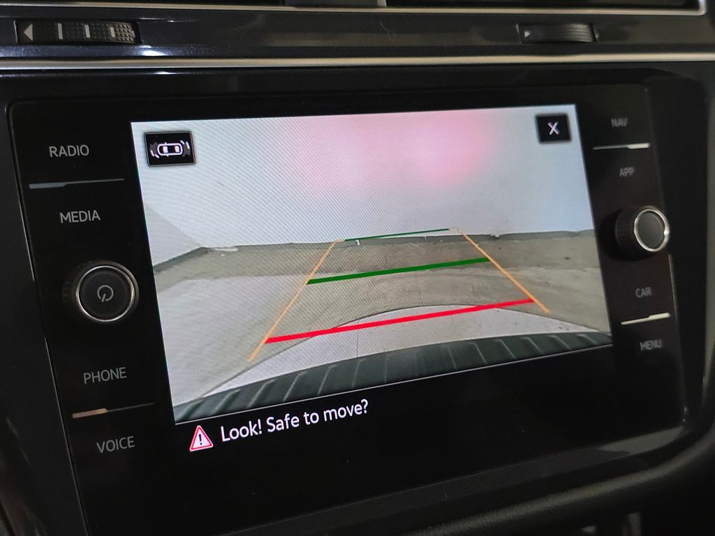 2022 Volkswagen Tiguan SEL Premium R-Line photo 29
