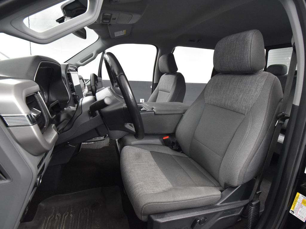 2022 Ford F-150 XLT photo 18