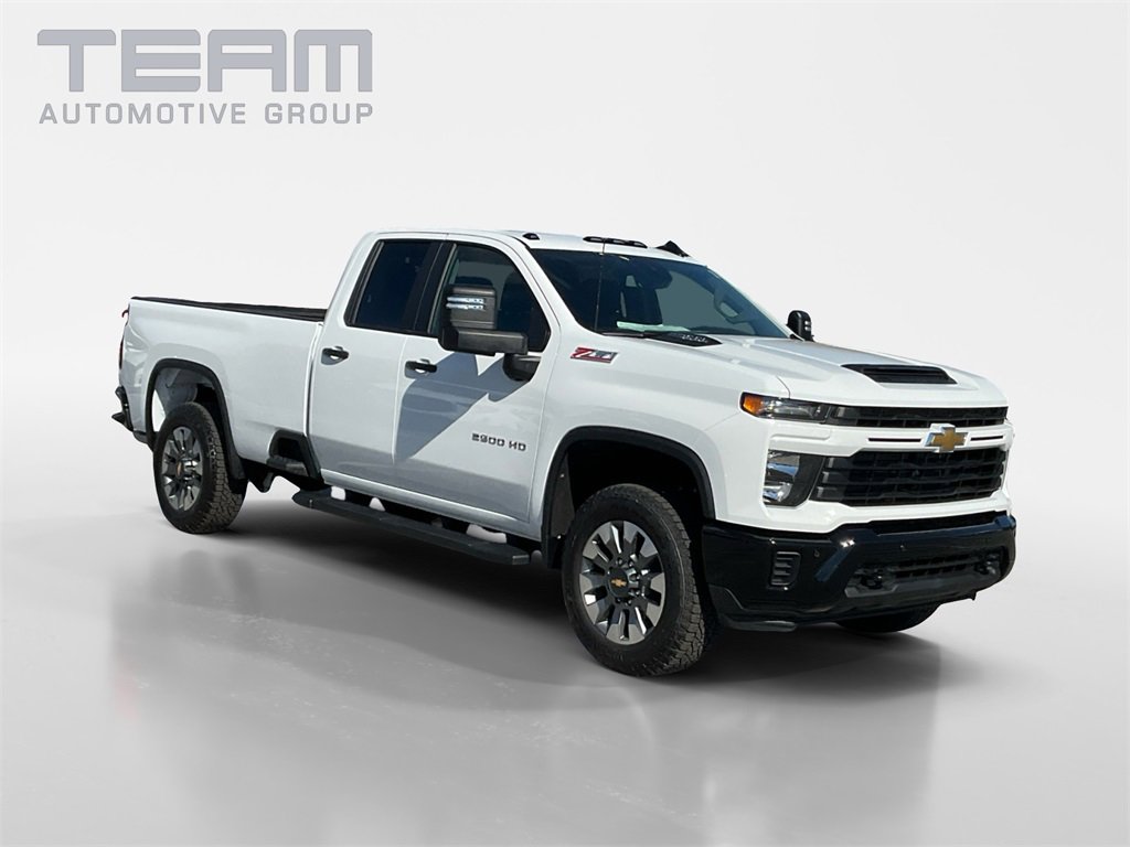 2026 Chevrolet Silverado 2500HD Custom's photo