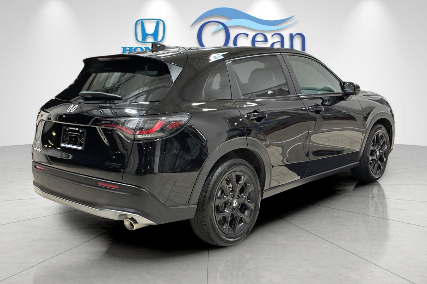 2025 Honda HR-V Sport photo 3