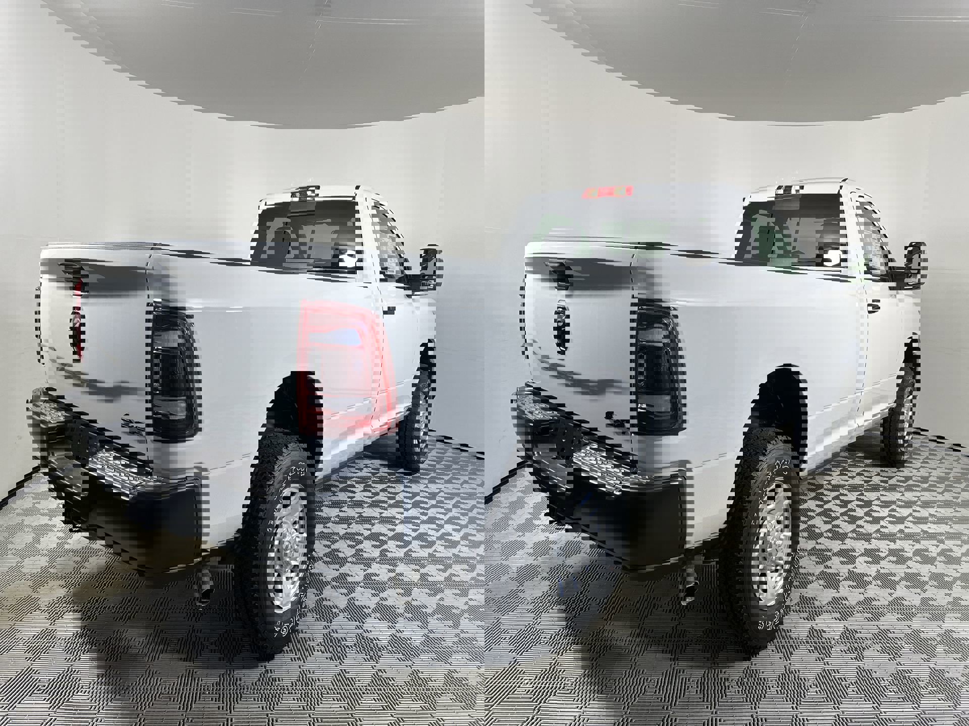 2024 Ram 2500 Tradesman photo 4