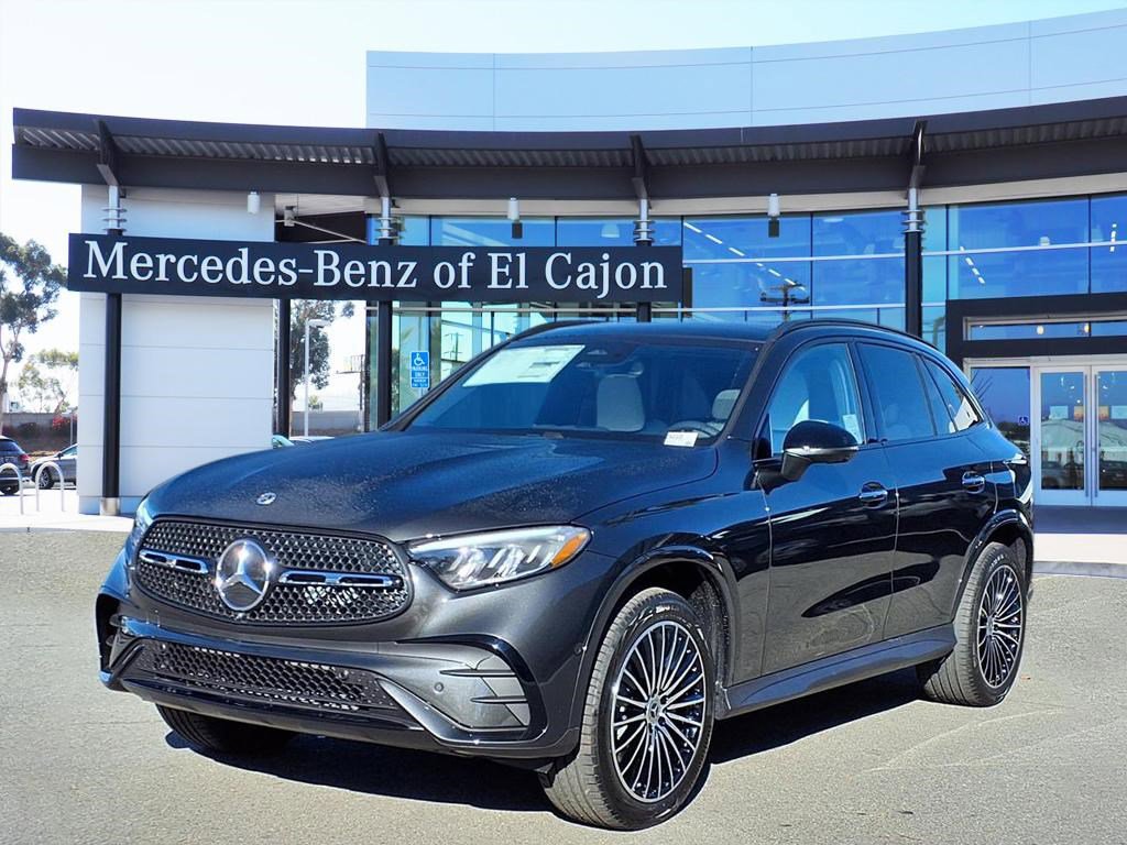 2026 Mercedes-Benz GLC Base's photo