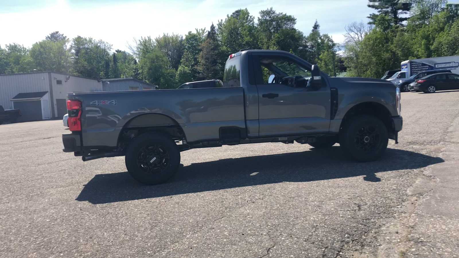 2025 Ford F-350 XL photo 2