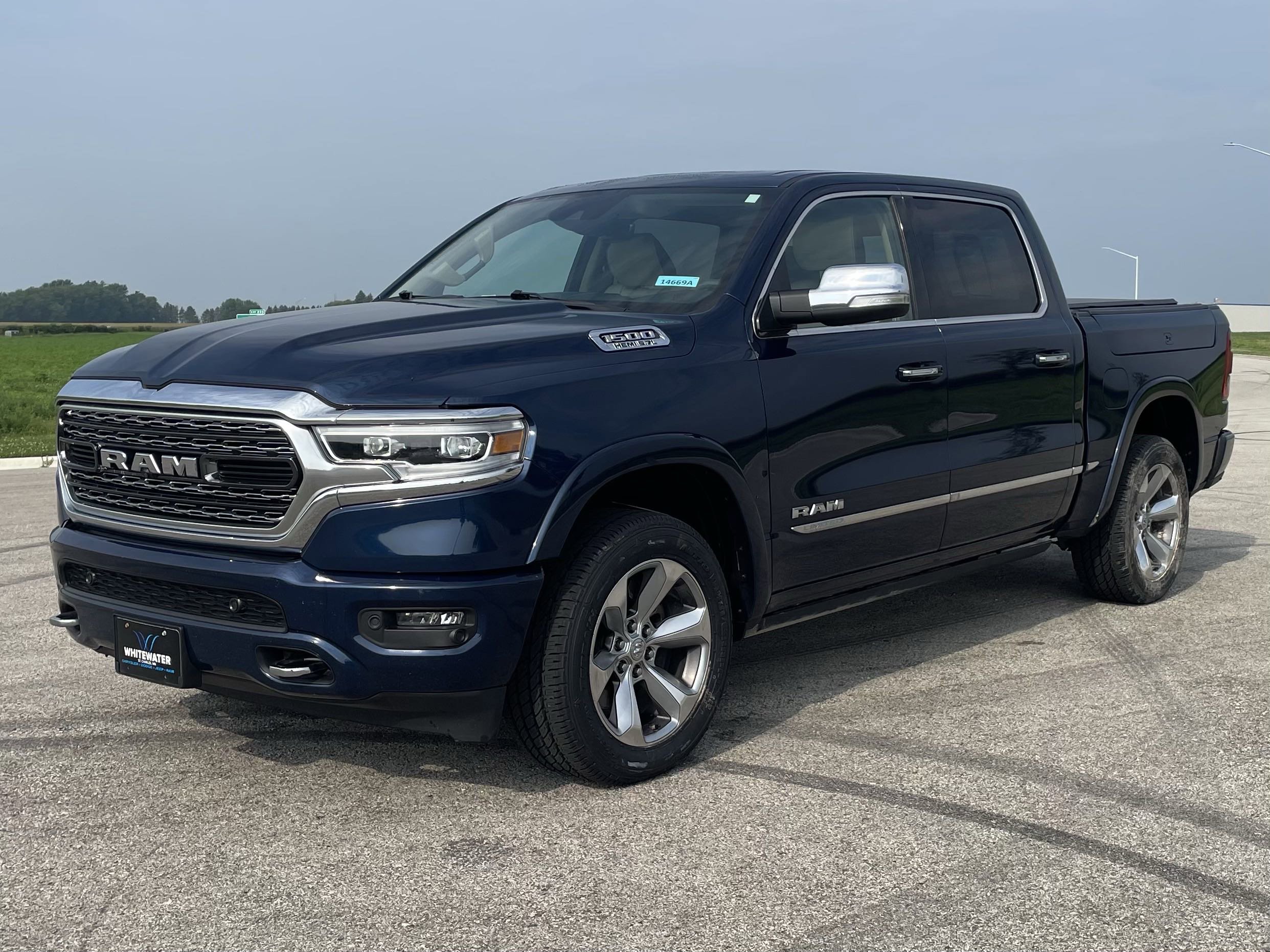 Used 2020 RAM Ram 1500 Pickup Limited with VIN 1C6SRFHTXLN258492 for sale in Burnsville, Minnesota