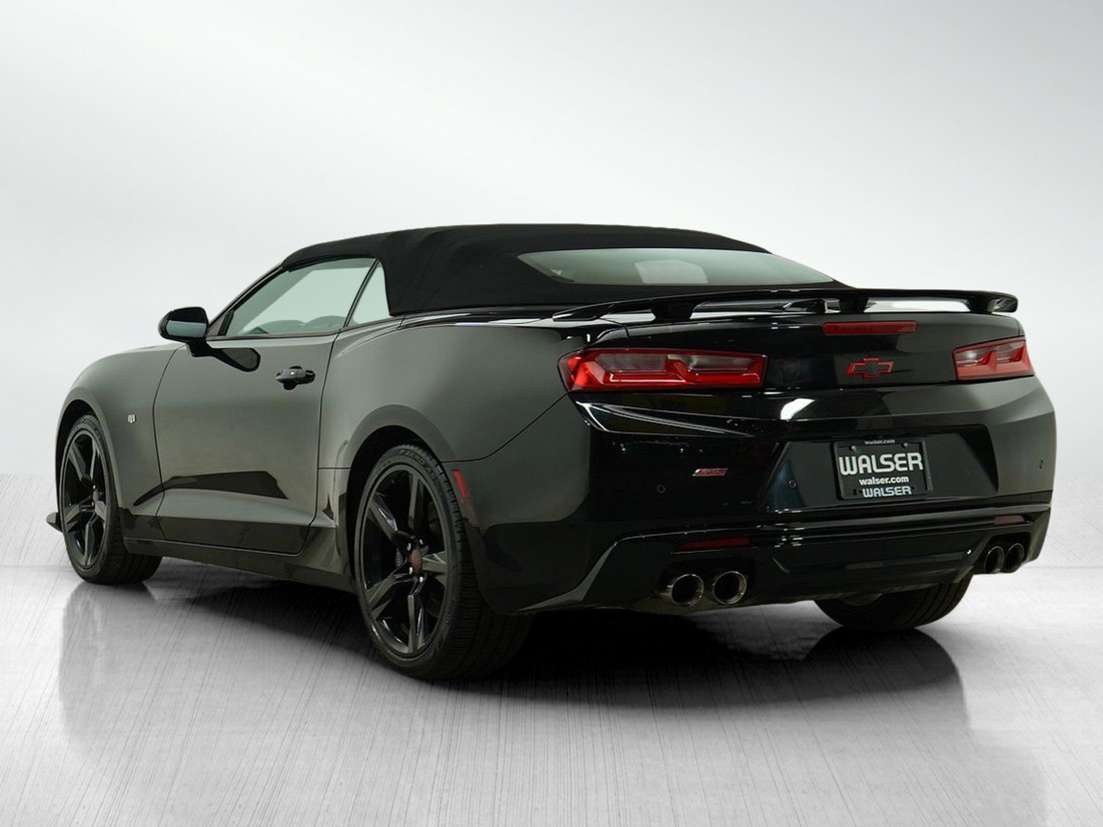 2017 Chevrolet Camaro SS photo 2