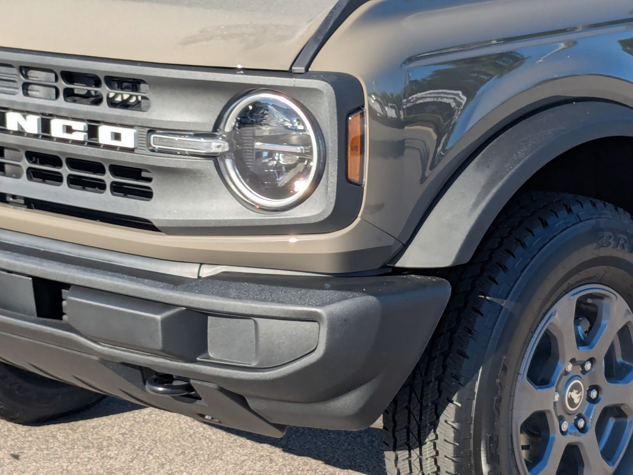 2025 Ford Bronco Big Bend photo 2