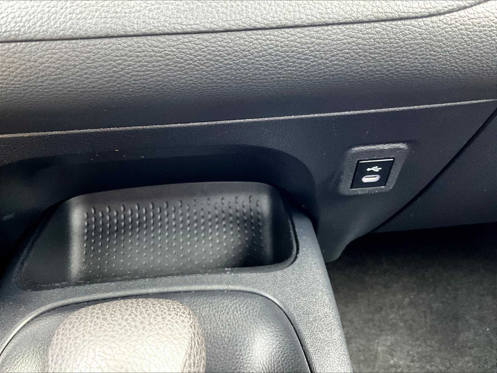 2023 Toyota Corolla LE photo 27