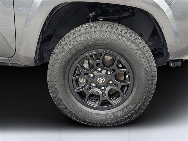 2022 Toyota Tacoma SR5 photo 11