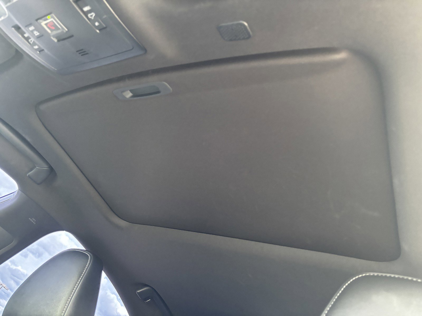 2021 Lexus IS 300 photo 19