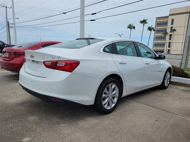 2024 Chevrolet Malibu 1LT photo 3