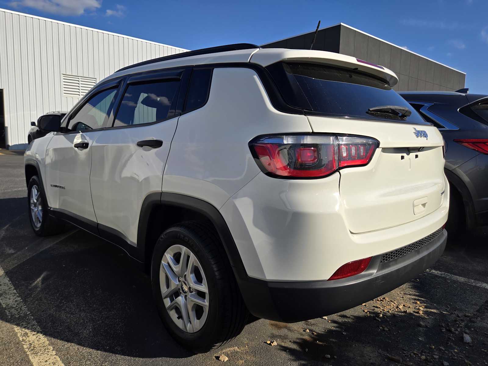 2018 Jeep Compass Sport photo 4