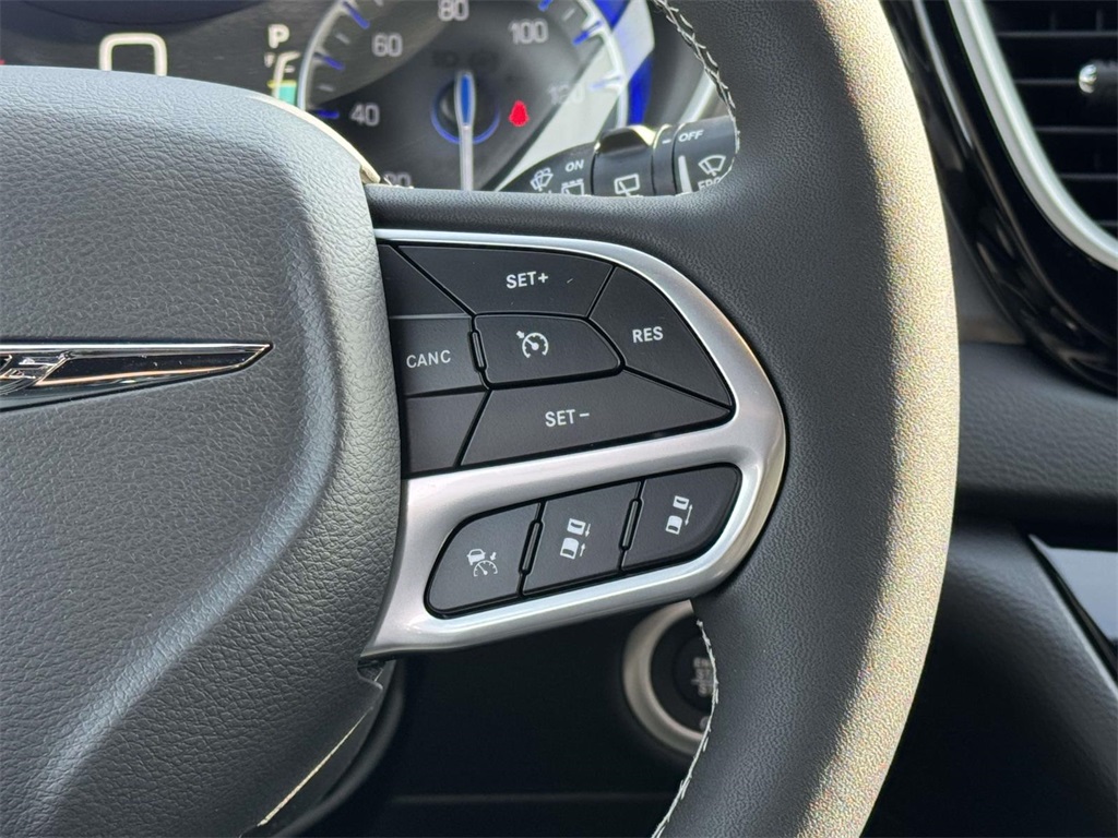 2026 Chrysler Voyager LX photo 21