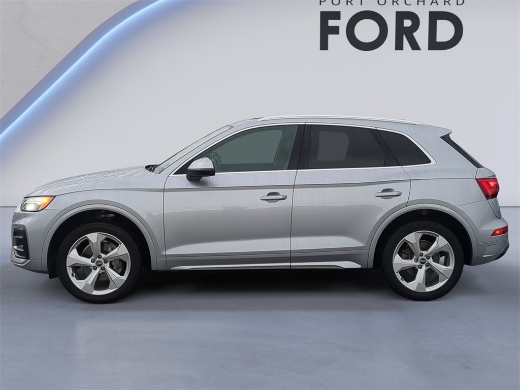 2021 Audi Q5 45 Premium Plus photo 2