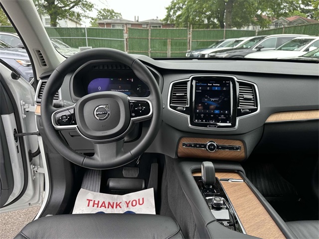 2023 Volvo XC90 Recharge T8 Plus photo 21