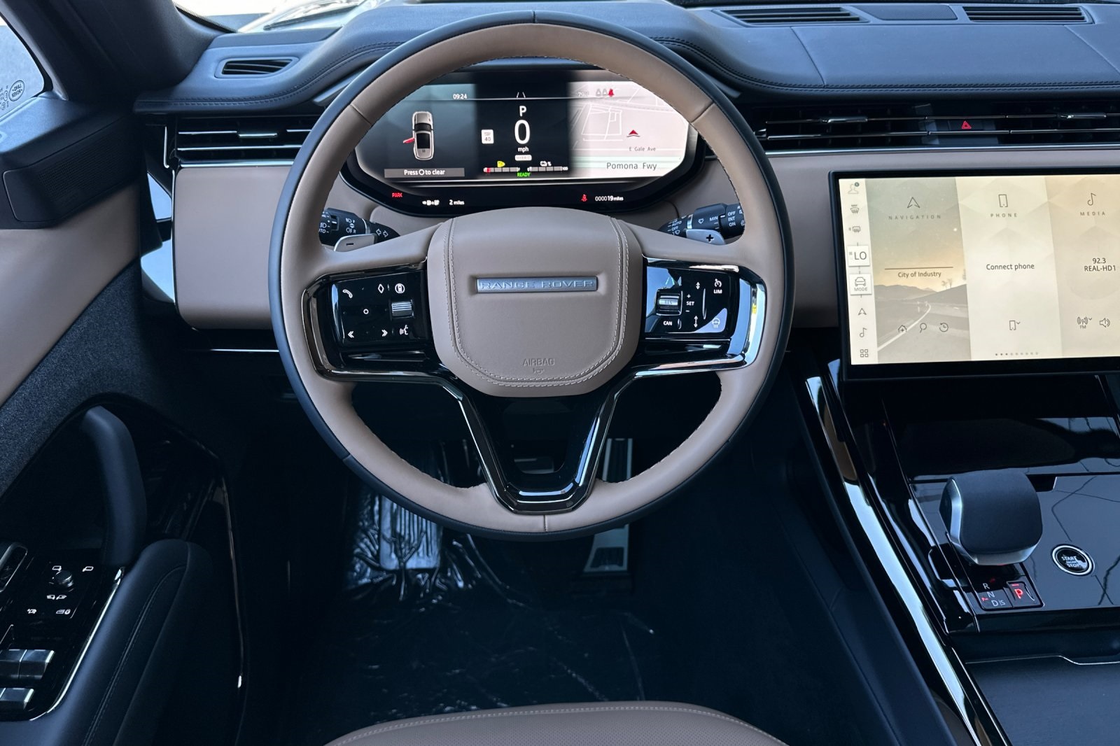 2025 Land Rover Range Rover Sport SE photo 15