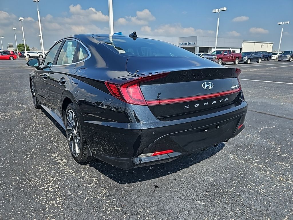 2022 Hyundai Sonata Limited photo 3
