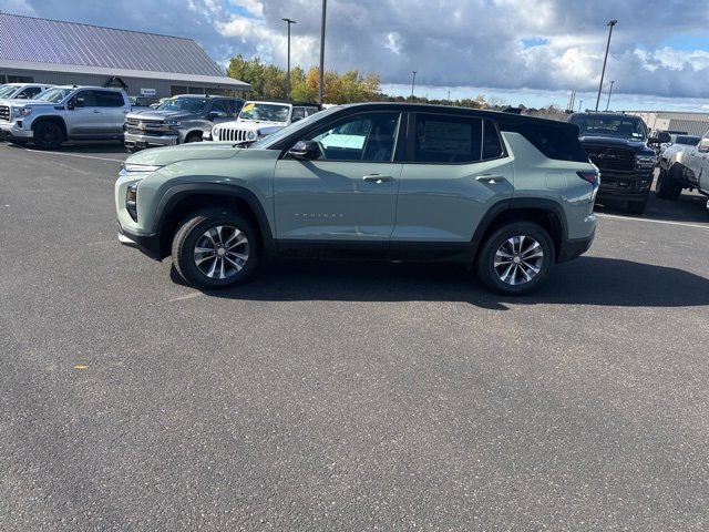 2026 Chevrolet Equinox LT photo 4