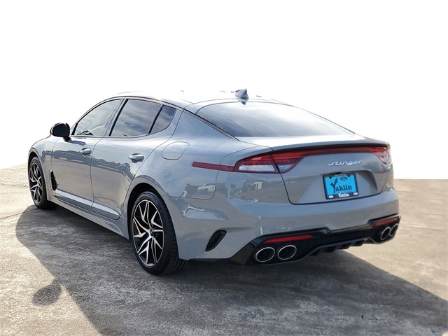 2022 Kia Stinger GT-Line photo 2