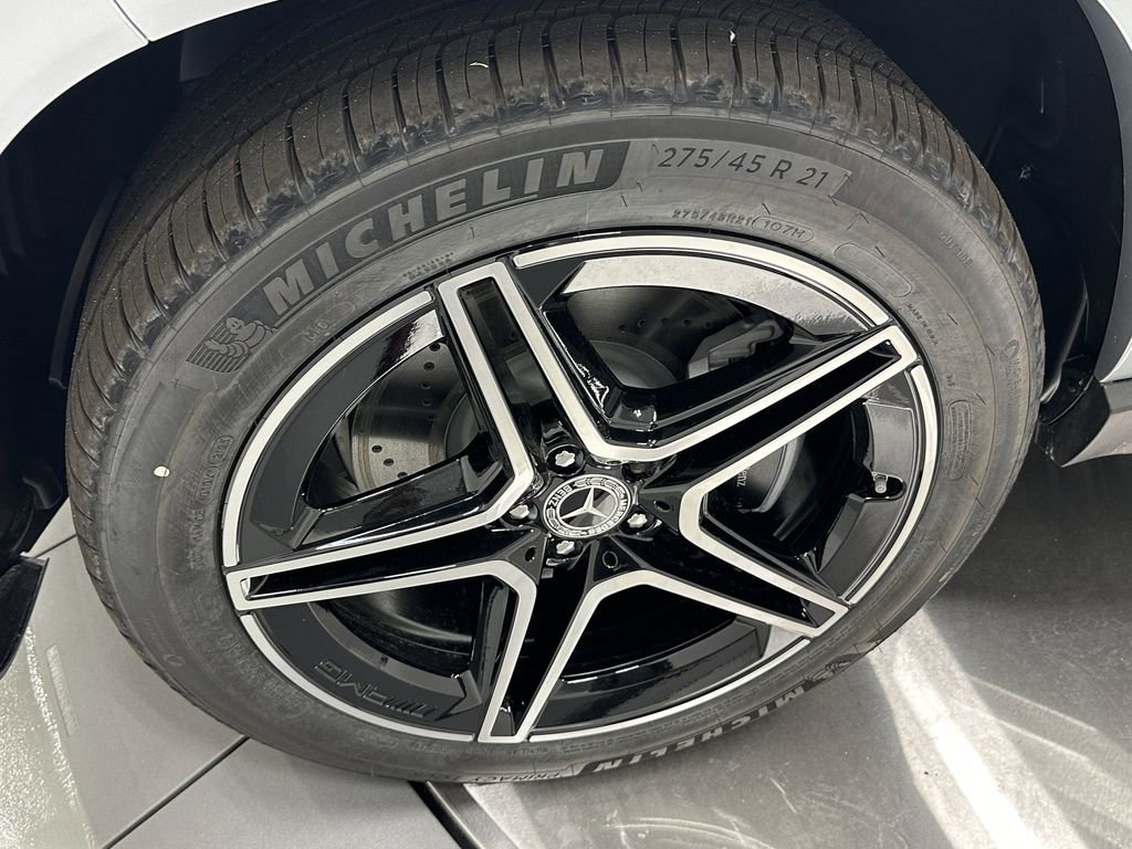 2026 Mercedes Benz GLS 450 4MATIC photo 13