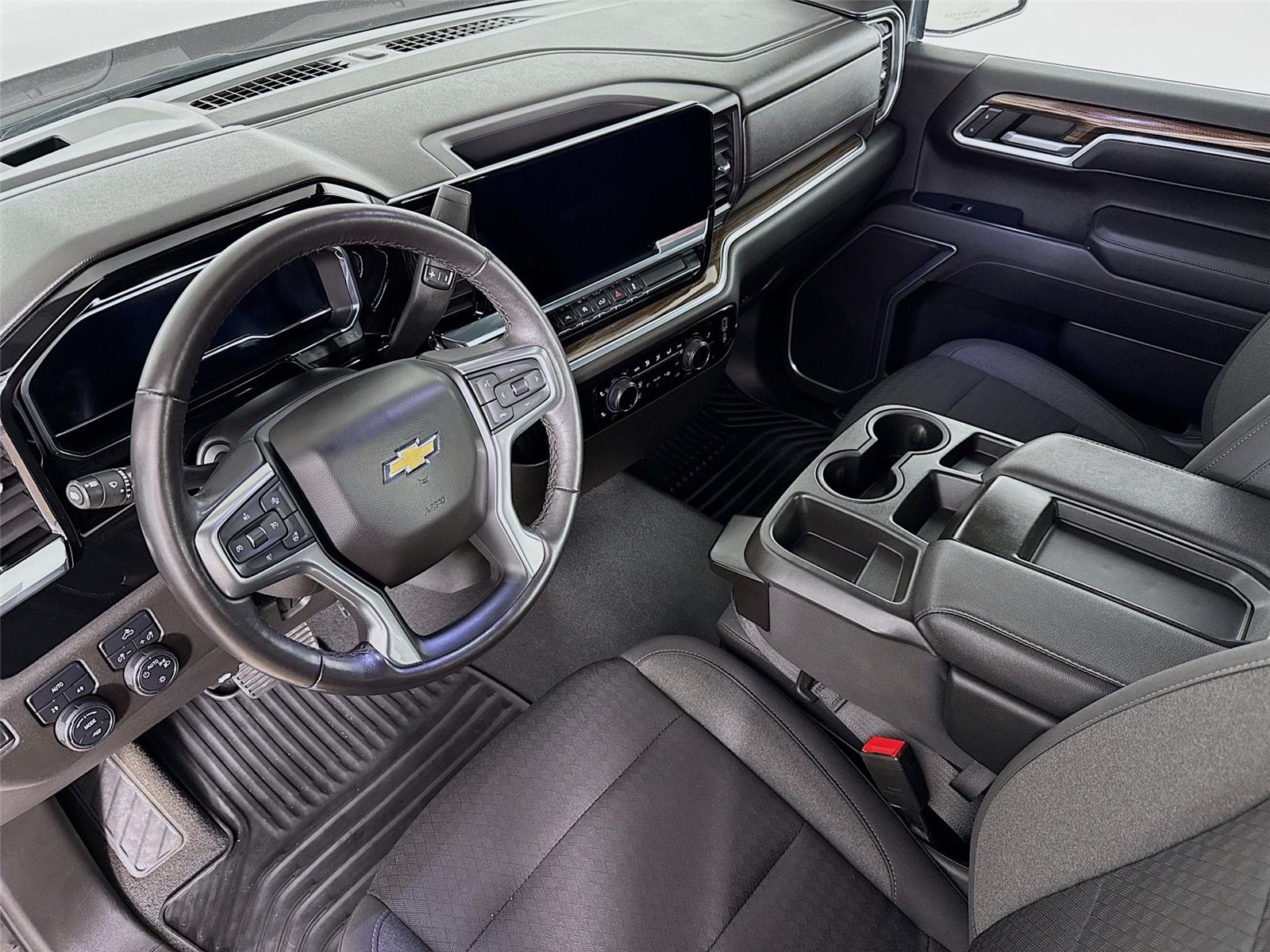 2022 Chevrolet Silverado 1500 LT photo 10