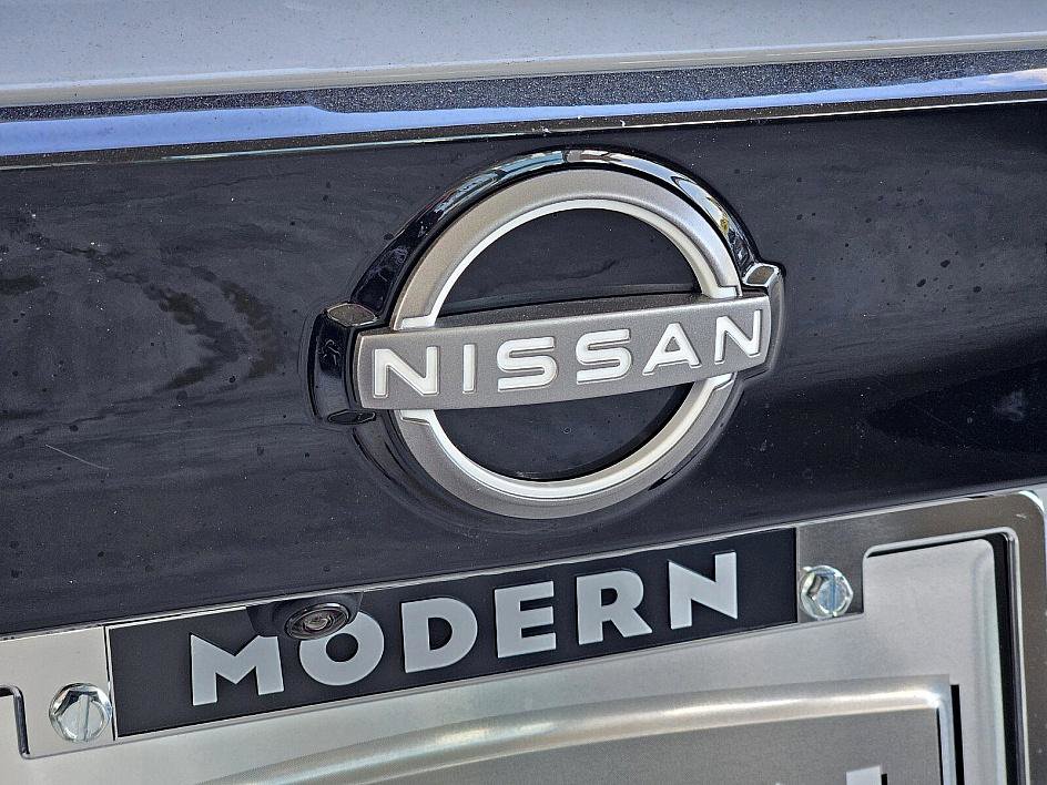 2025 Nissan Kicks SV photo 10