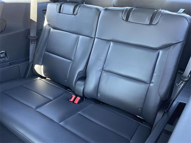 2026 Ford Explorer ST-Line photo 3