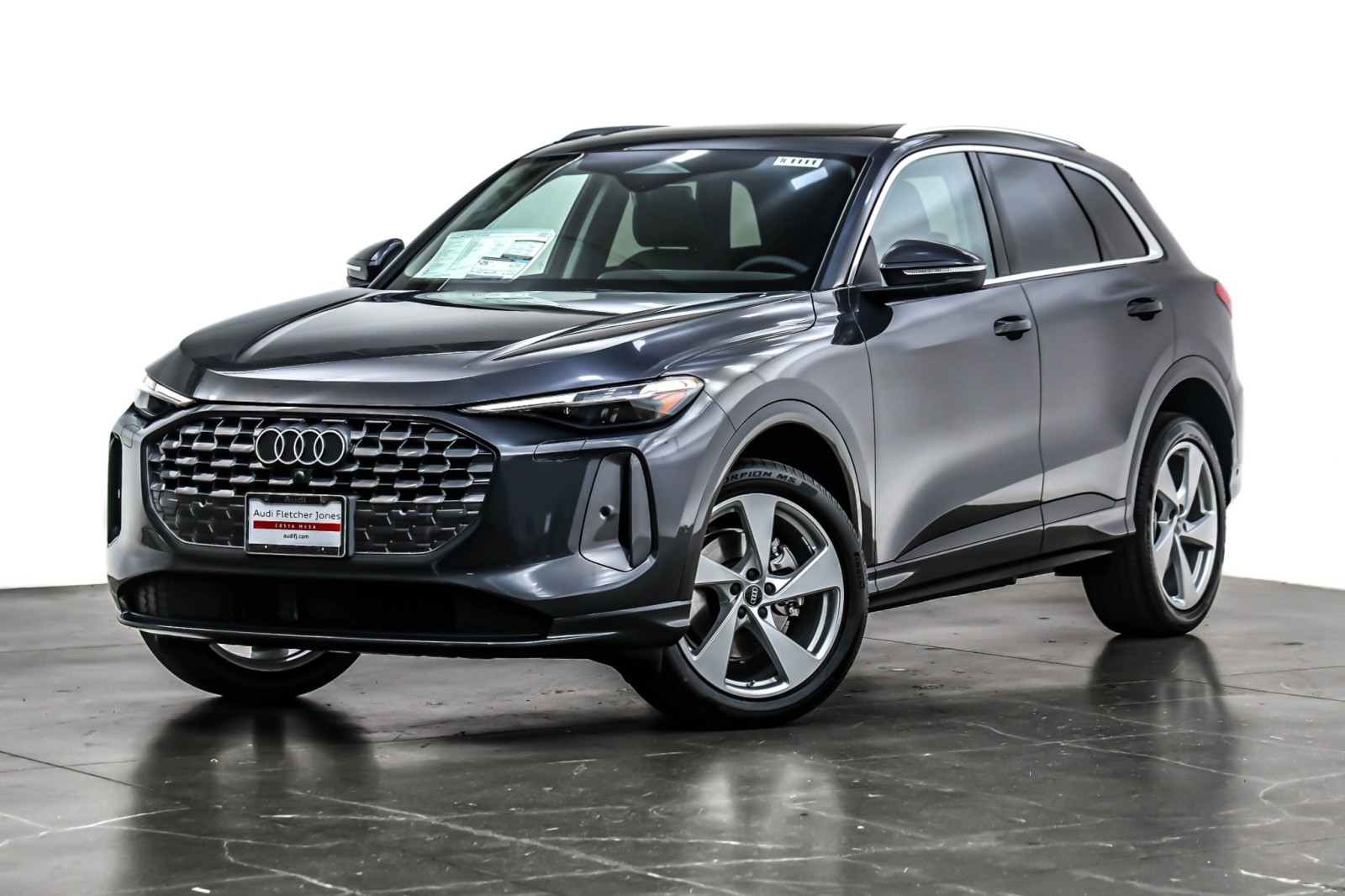 2025 Audi New Q5 Premium Plus's photo