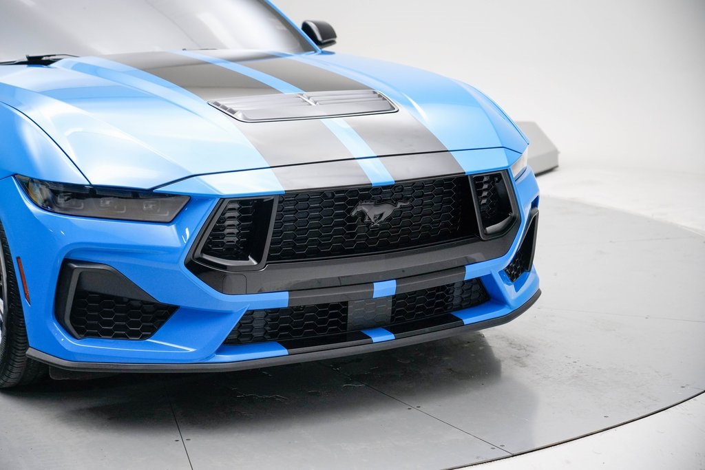 2024 Ford Mustang GT photo 3