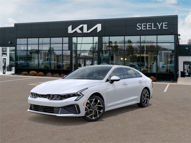 2026 Kia K5 EX's photo