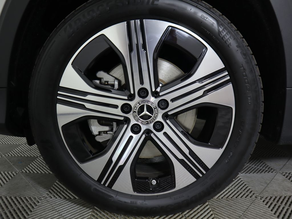 2025 Mercedes Benz EQB photo 29