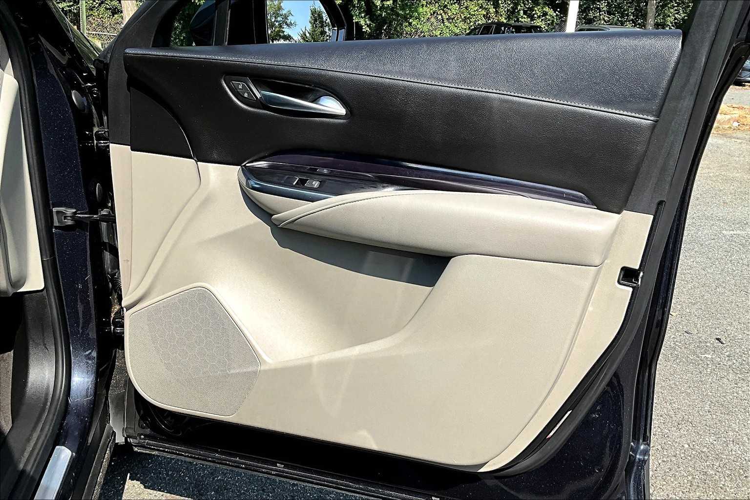 2022 Cadillac XT4 Luxury photo 19