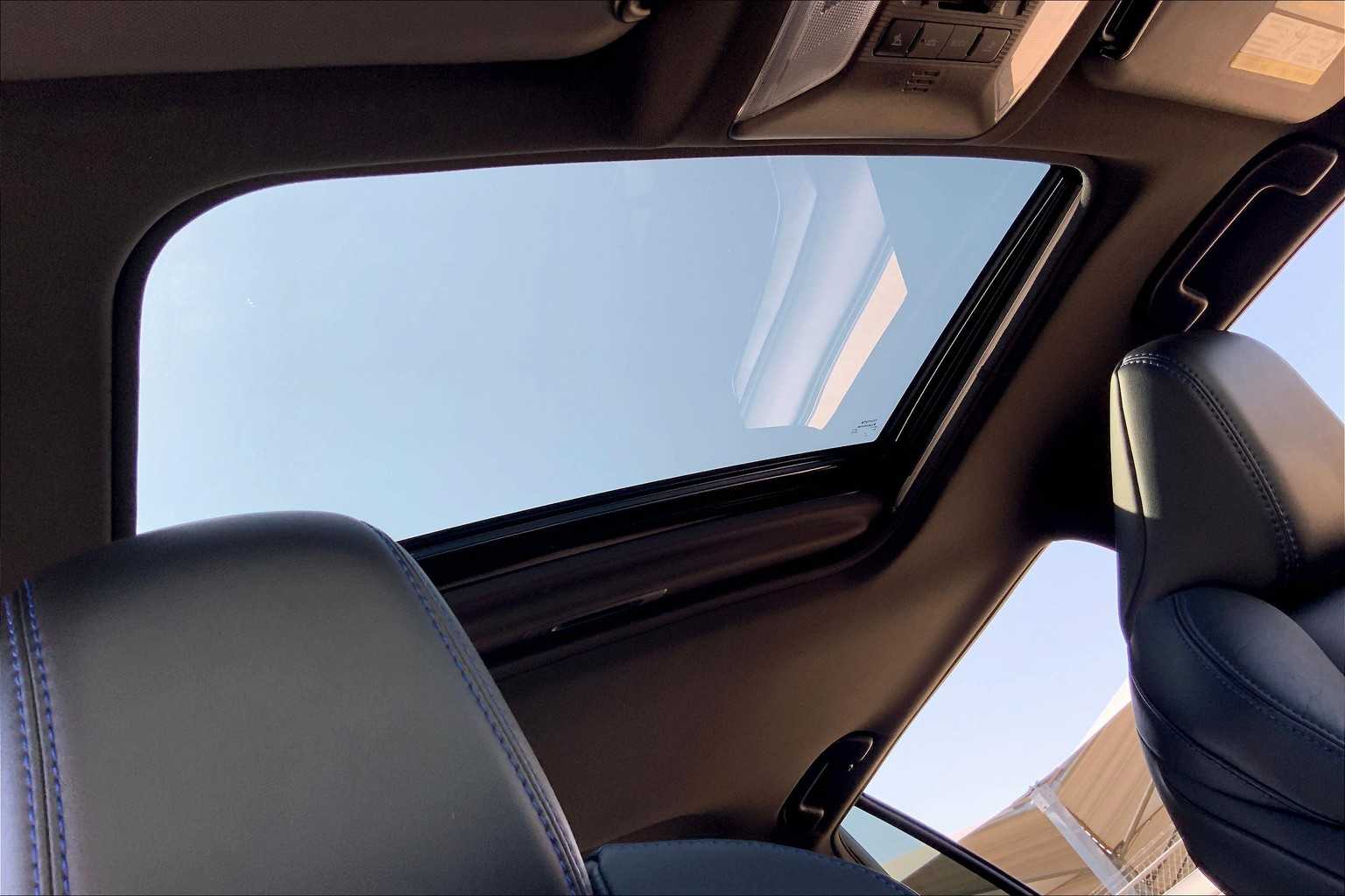2022 Toyota RAV4 Hybrid XSE photo 13