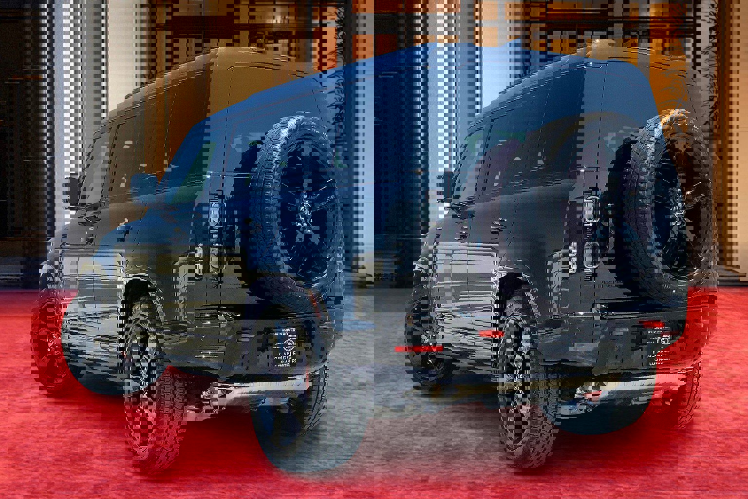 2025 Land Rover Defender 110 X photo 2