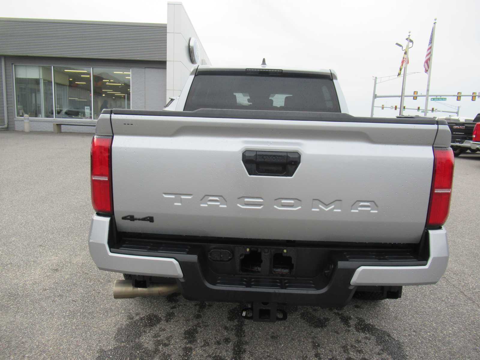 2024 Toyota Tacoma TRD Double Cab photo 6