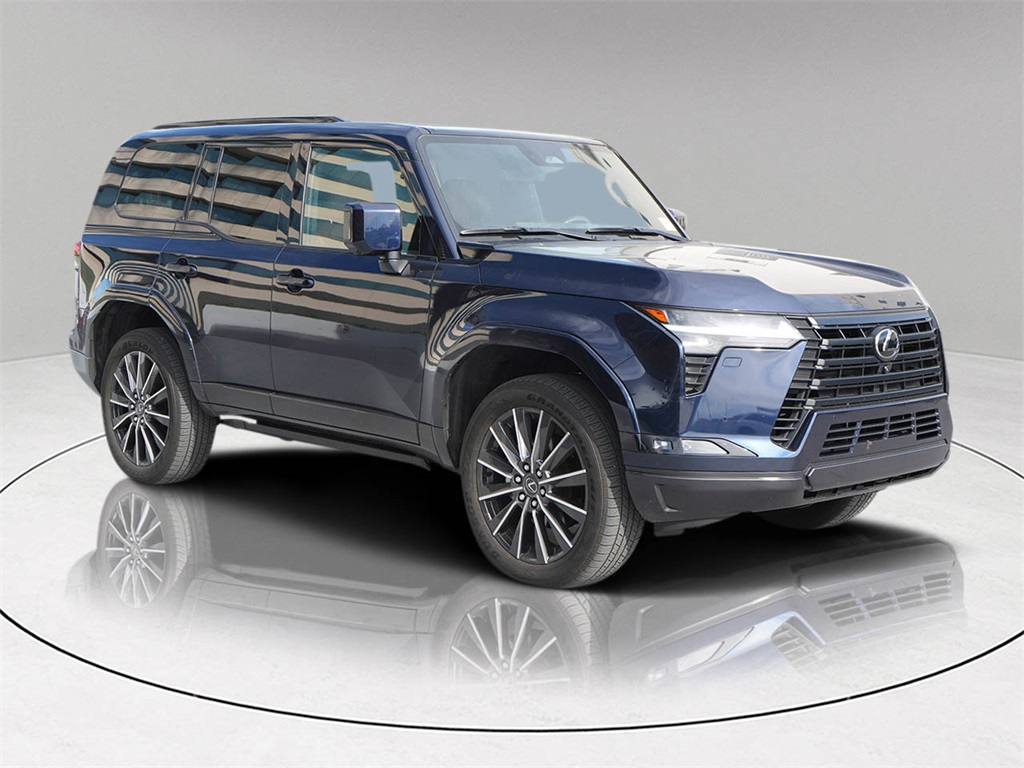 2025 Lexus GX Luxury's photo