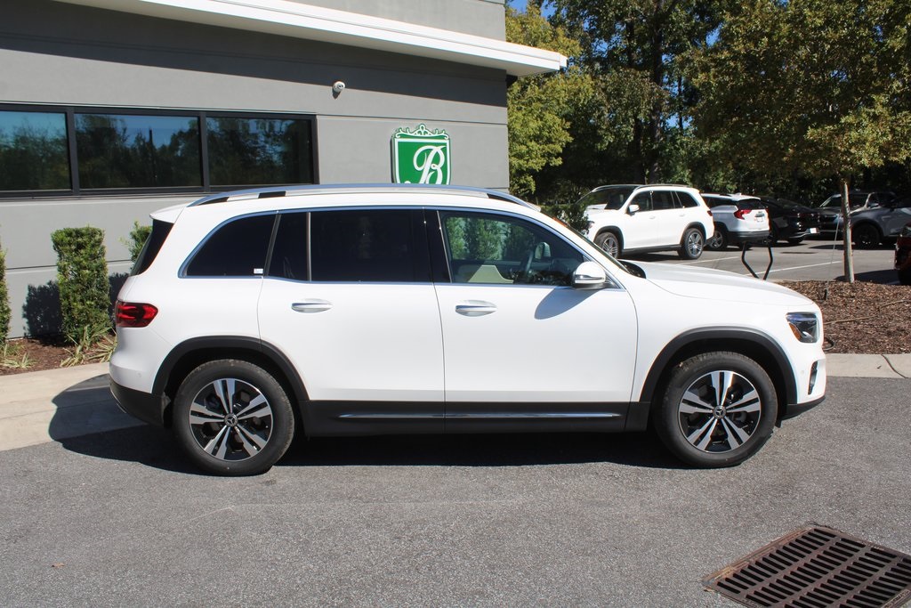 2025 Mercedes Benz GLB 250 photo 2