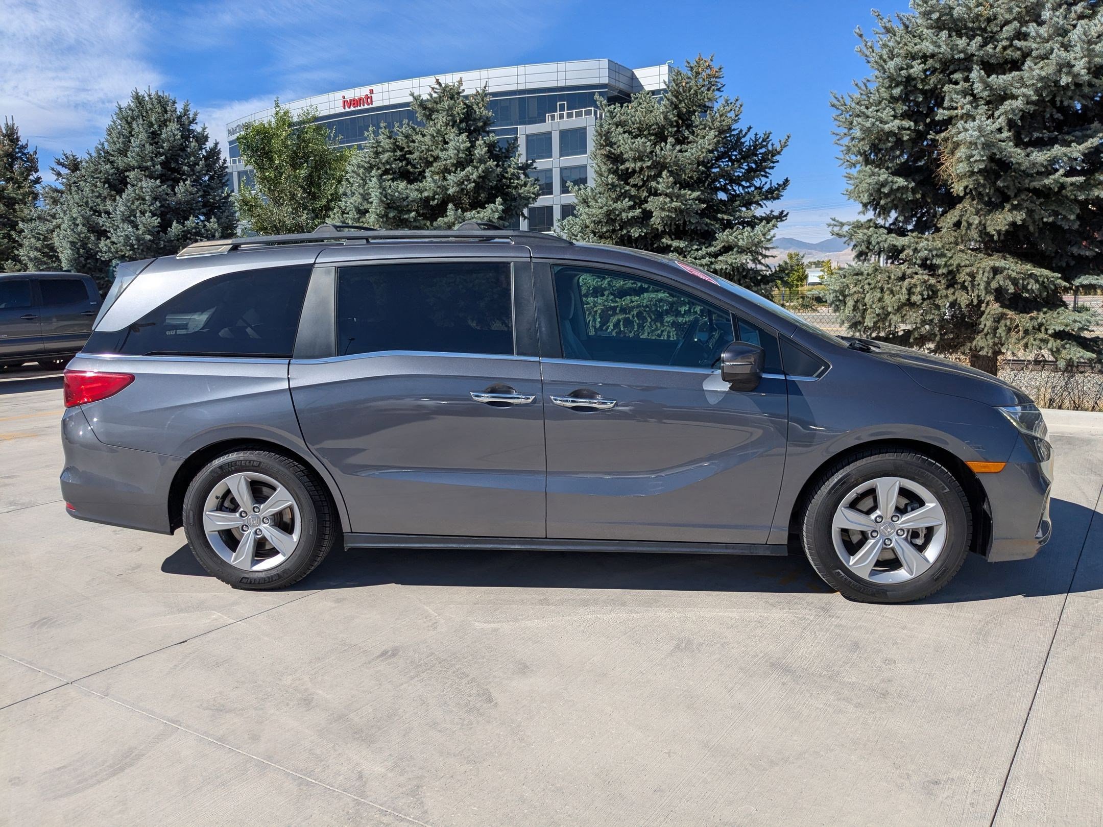 2019 Honda Odyssey EX photo 6