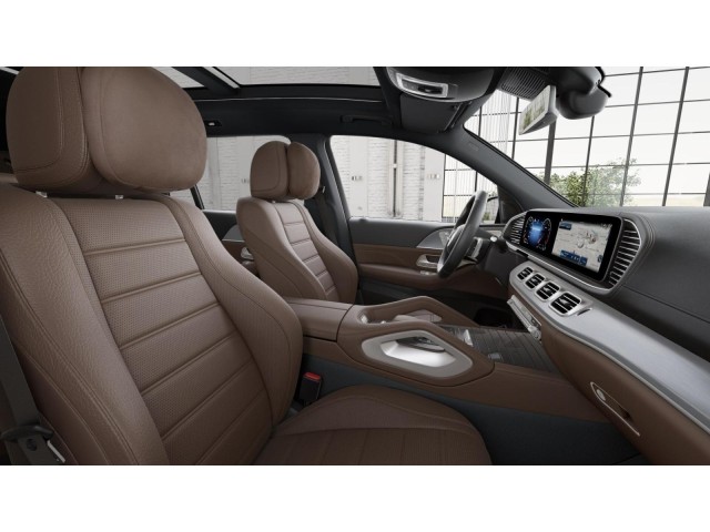 2025 Mercedes Benz GLS 580 4MATIC photo 4