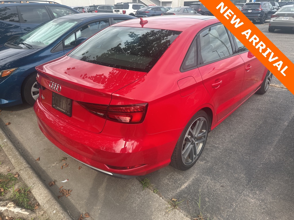 2018 Audi A3 2.0T Premium photo 4