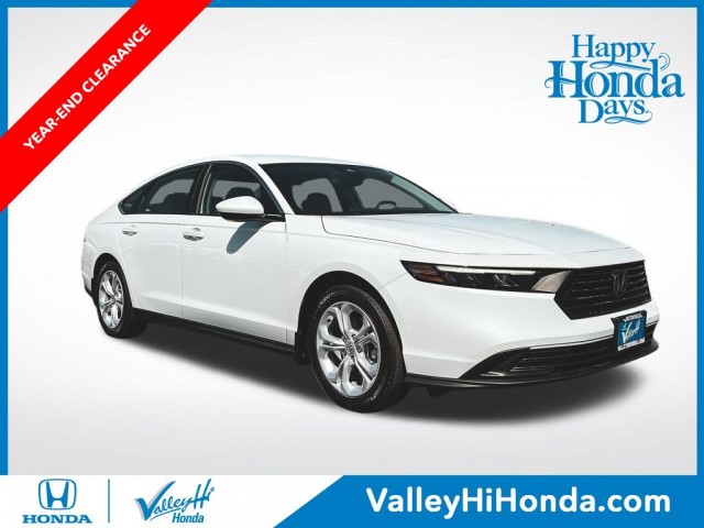 2025 Honda Accord LX's photo