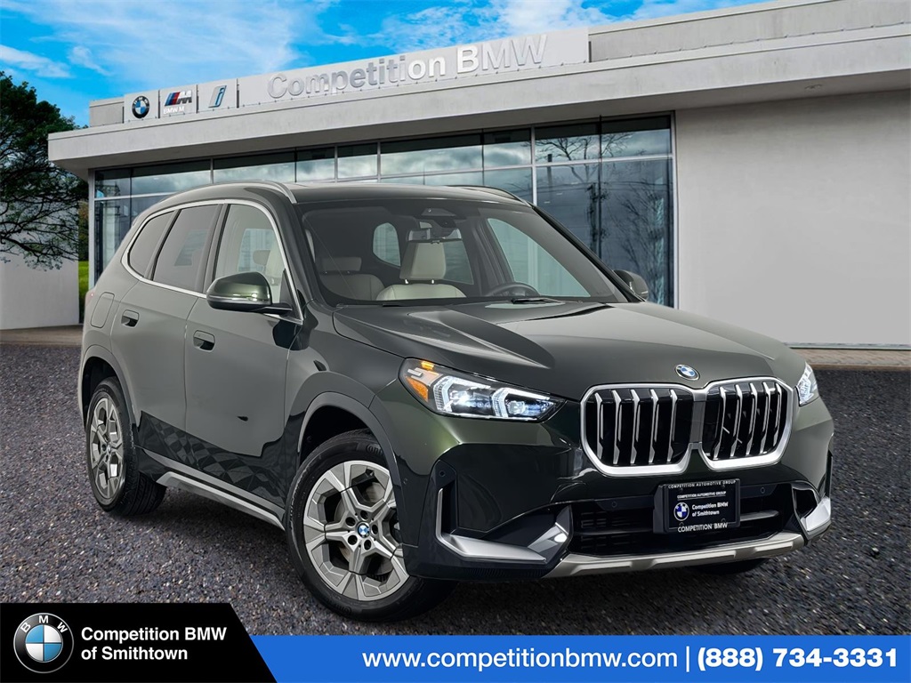 2025 BMW X1 28i's photo