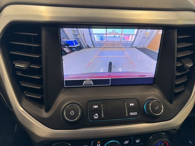 2023 Gmc Acadia SLE photo 2