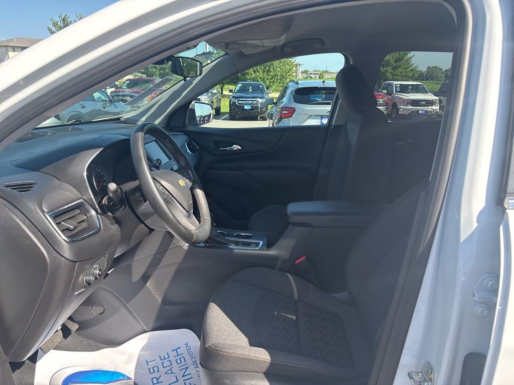 2023 Chevrolet Equinox LT photo 13