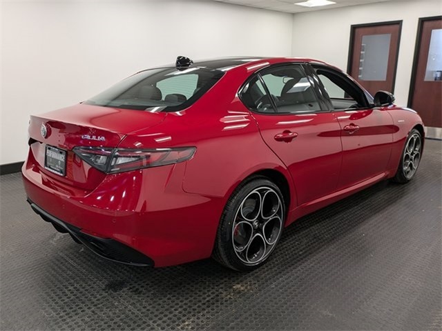 2024 Alfa Romeo Giulia Ti - VELOCE photo 4