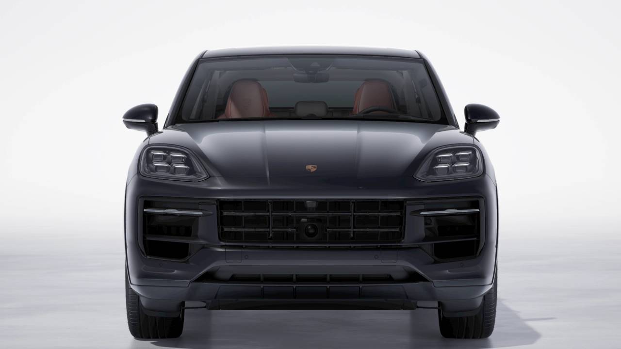 2026 Porsche Cayenne GTS Coupe photo 4