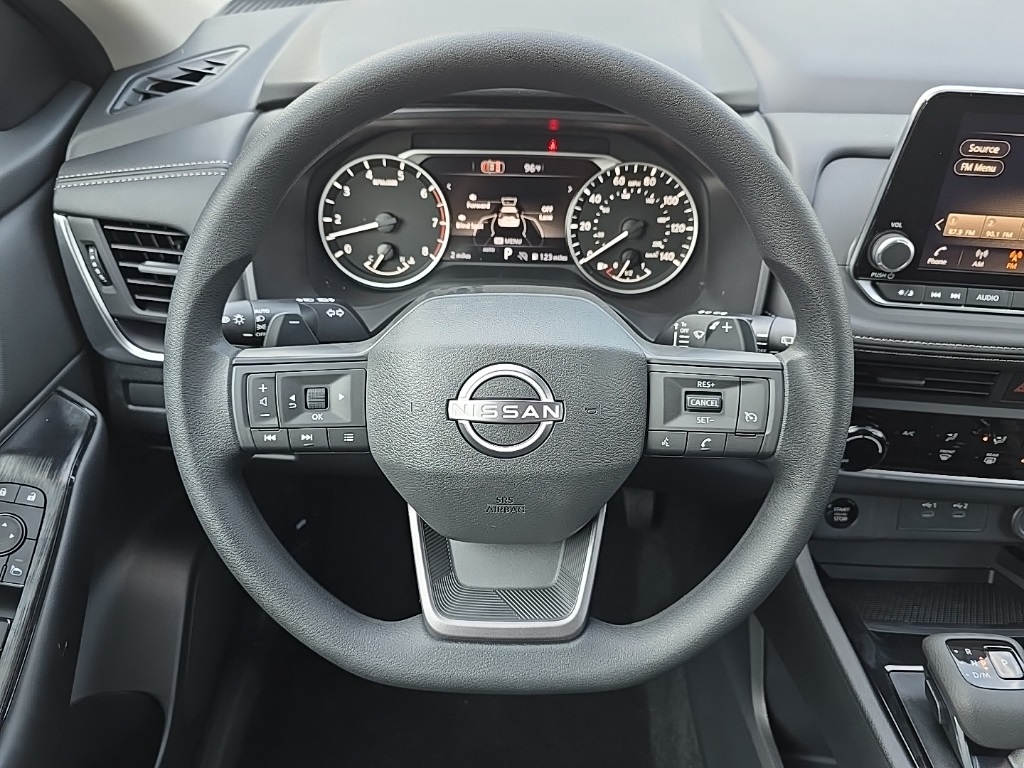 2026 Nissan Rogue S photo 12